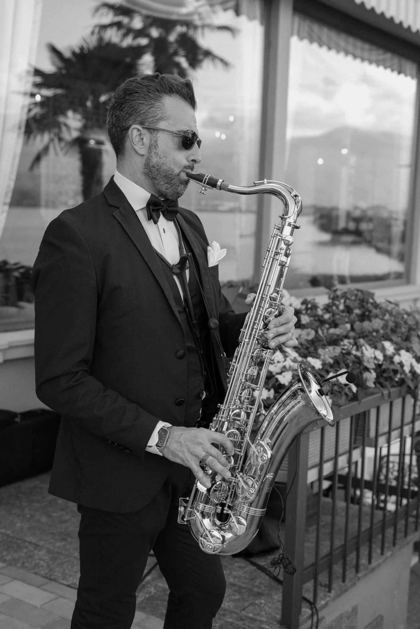 DJ Guinness · sax live · momento performance